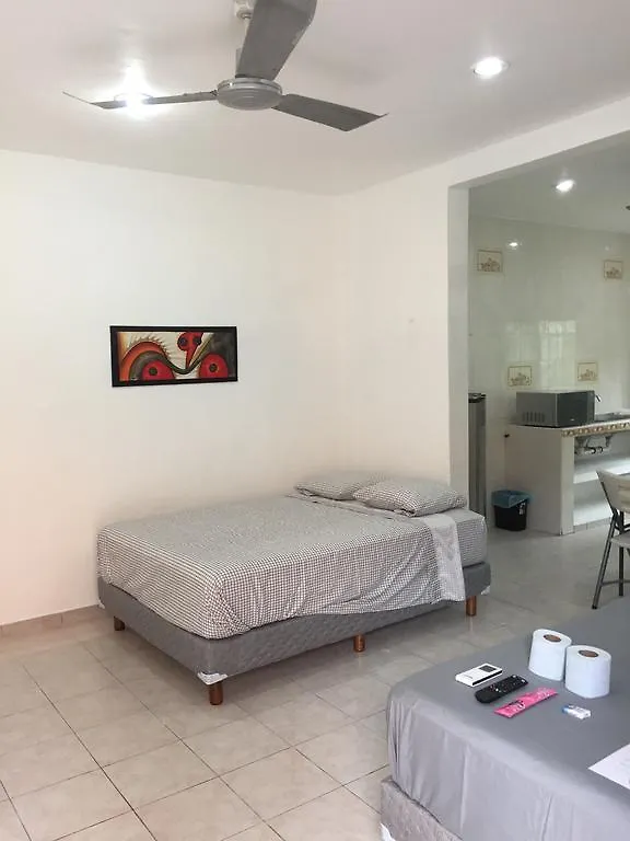 Roberto Apartman Playa del Carmen 0*,
