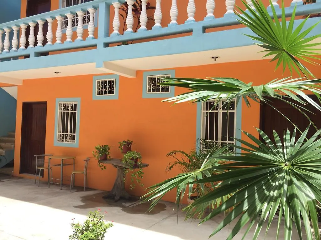 Roberto Apartman Playa del Carmen 0*,  Mexikó